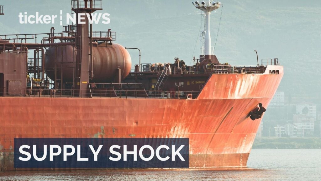 Iran's control over the Strait of Hormuz raises oil price fears, impacting global markets and currencies amid rising tensions.